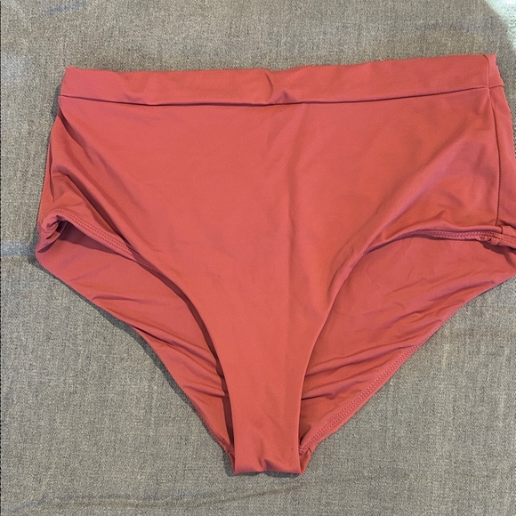 Andie Other - Andie Swim High Waisted Bikini Bottom, Rose pink size Medium